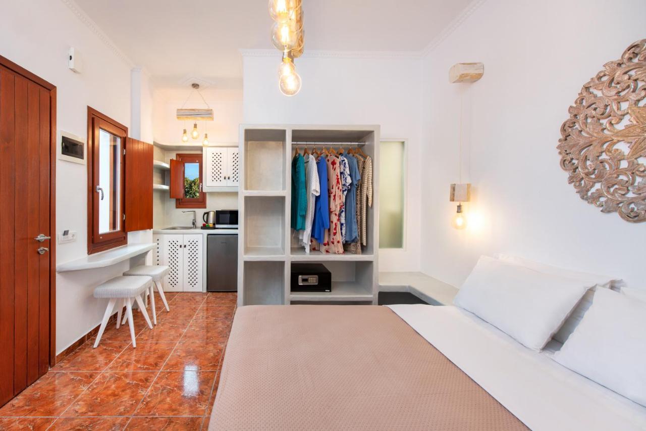 Nectarios Villa - Studios & Suites Adults Only Fira  Eksteriør bilde